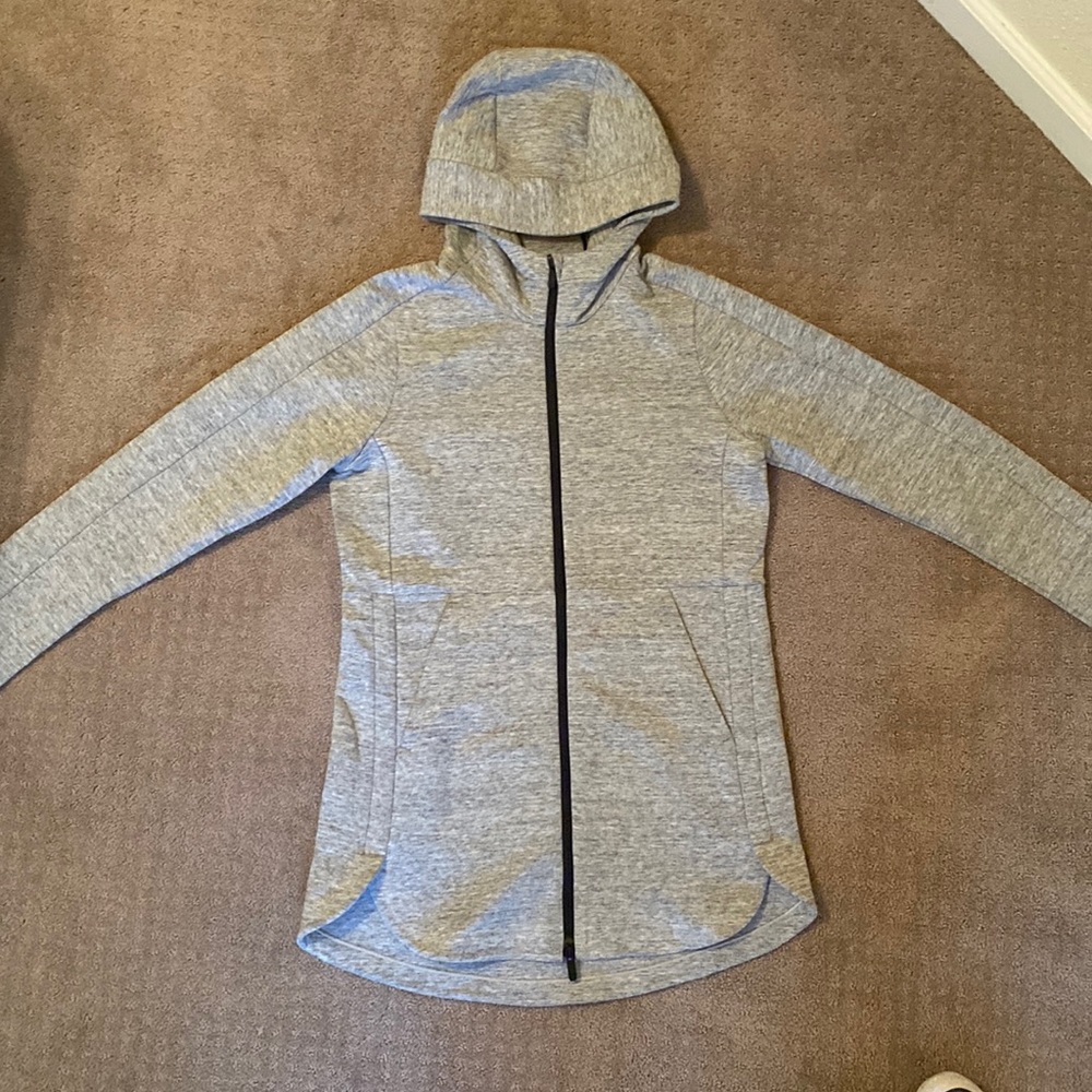 lululemon Jacket size 6